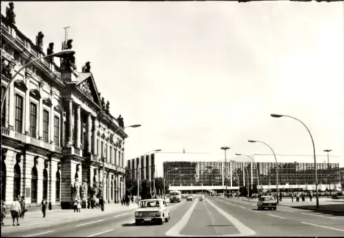 Ak Berlin Mitte, Unter den Linden, Museum für Deutsche Geschichte, Palast der Republik