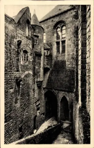 Ak Le Mont Saint Michel Manche, Abbaye du Mont St-Michel, Cour de la Merveille,  Monumente