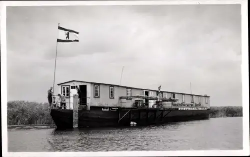 Ak Werder an der Havel, Schwimmende Jugendherberge "Berlin" der Stadt Berlin
