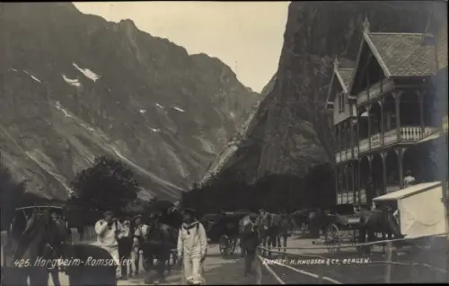 Ak Horgheim Romsdalen Norwegen, Seeleute, Ortschaft, Kutschen