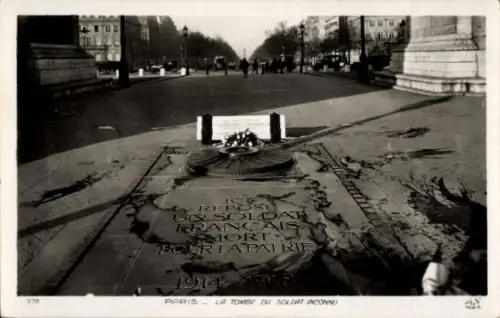 CPA Paris, La Tombe du Soldat