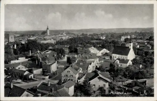 Ak Mühldorf am Inn Oberbayern, Stadtansicht,  Häuser, Kirchturm, Landschaft