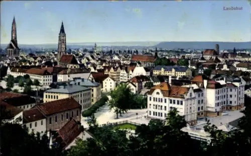 Ak Landshut in Niederbayern, Stadtansicht,  Türme, Häuser, Bäume