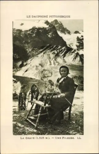 Ak La Grave Hautes Alpes, Une Fileuse