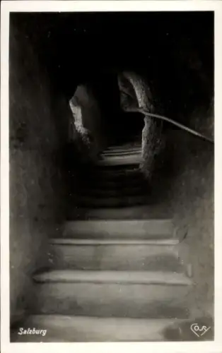 Ak Salzburg in Österreich, Stufen, dunkler Aufgang, Katakomben St. Peter, Salzburg