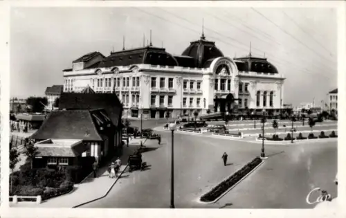 Ak Trouville sur Mer Calvados, Place du Marechal-Foch