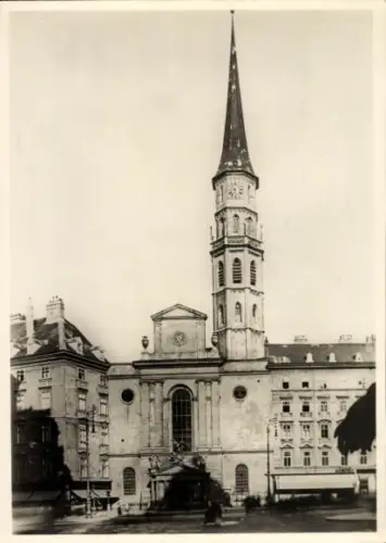 Ak Wien 1 Innere Stadt, Michaelerkirche, gotischer Turm, spätromantisches Langhaus, klassizistisc