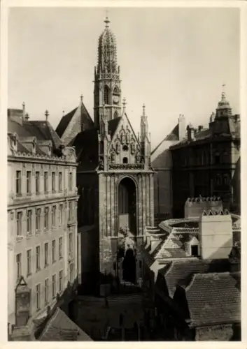 Ak Wien 1 Innere Stadt, Kirche Maria am Gestade, gotische Architektur, Fischerstiege, Passauer Pl