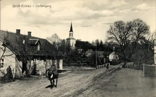Ak Iecava Groß Eckau Lettland, Dorfeingang, Reiter