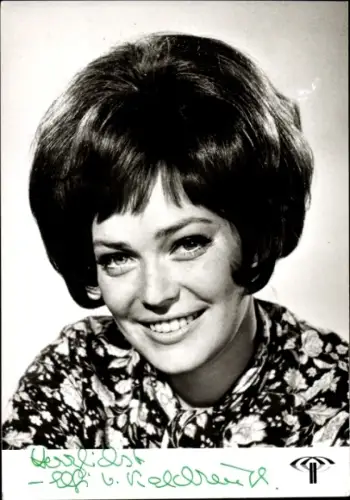 Ak Fernsehansagerin Elfie von Klalkreuth, Portrait, Autogramm