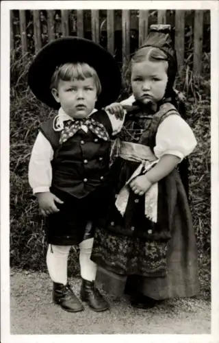 Ak Brüderchen und Schwesterchen aus dem Schwarzwald, Kinder in Tracht