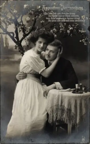 Ak Angenehme Überraschung, Liebespaar