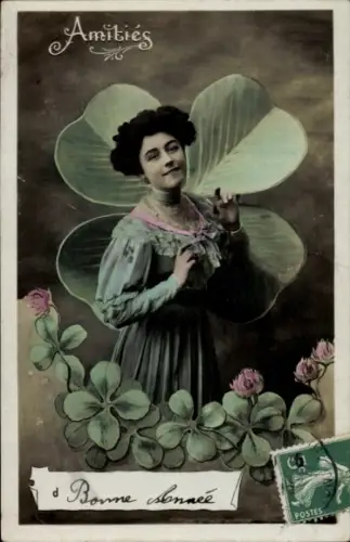 Ak Glückwunsch Neujahr, Frau, Kleeblätter