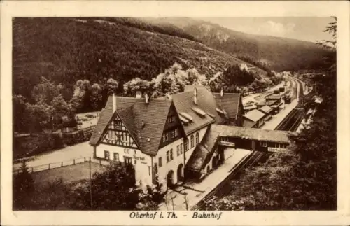 Ak Oberhof im Thüringer Wald, Bahnhof, Gleisansicht