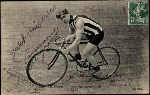 Ak Radrennfahrer Stol, niederländischer Sprinter, auf einer Radrennbahn, Fahrrad
