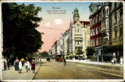 Ak Wrocław Breslau Schlesien,  Kaiser-Wilhelm-Straße, Ecke Victoria-Straße, Straßenbahn, Menschen