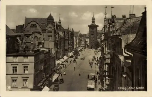 Ak Elbląg Elbing Westpreußen,  Alter Markt, Straßenansicht,  Gebäude, Menschen, Fahrzeuge