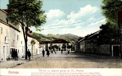Ak Цетиње Cetinje Montenegro,  Blick auf die Stadt, Grand Hotel, Hofburg-Gasse