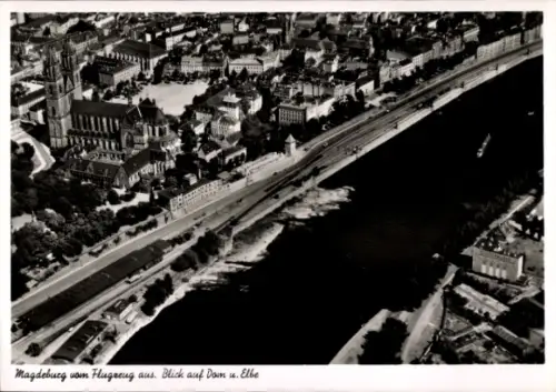 Ak Magdeburg an der Elbe, Luftaufnahme von  Blick auf Dom, Elbe,  von 1939