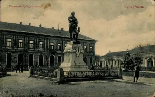 Ak Nyíregyháza Birkenkirchen Ungarn, Bessenyei György Statue