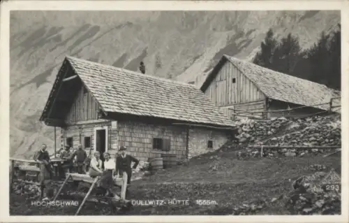 Ak Steiermark Österreich, Hochschwab,  Dullwitz-Hütte, 1655m, Gruppe von Personen, Berglandschaft