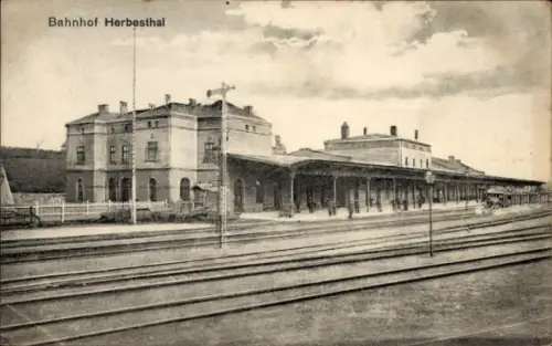 Ak Herbesthal Lontzen Wallonien Lüttich, Bahnhof, Gleisansicht