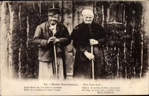 Ak Normandie, Mann und Frau in Trachten