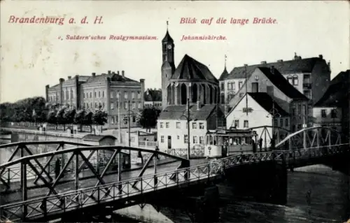 Ak Brandenburg an der Havel,  Saldern'sches Realgymnasium, lange Brücke, Johanniskirche