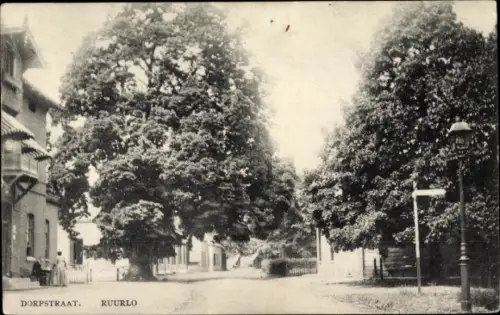 Ak Ruurlo Gelderland, Dorpstraat