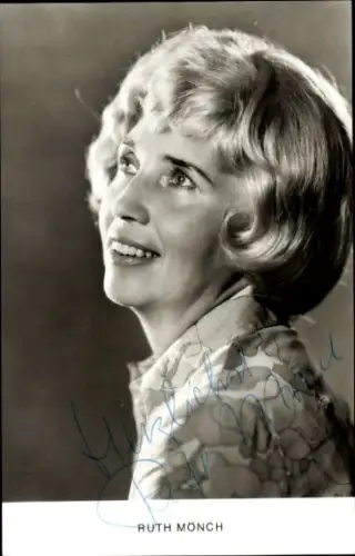 Autogrammkarte Sängerin Ruth Mönch, Portrait, Autogramm