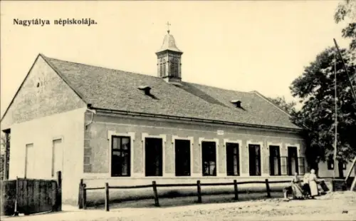 Ak Nagytalya Ungarn, Nepiskolaja