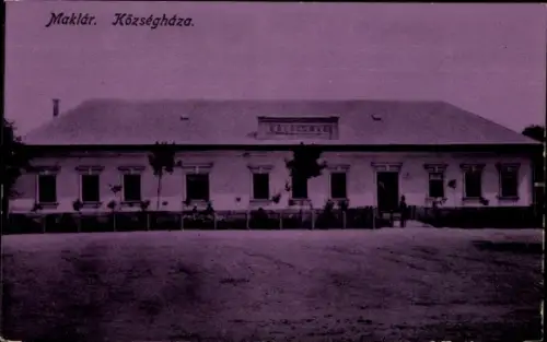 Ak Maklar Ungarn, Községháza