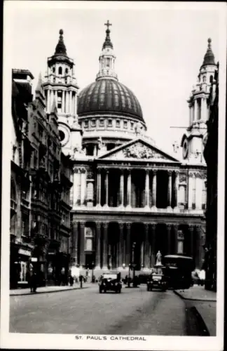 PC London City, St Paul's Cathedral