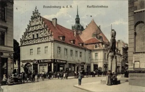 Ak Brandenburg an der Havel, Brandenburg a. d. H., Kurfürstenhaus, Statue, Geschäfte