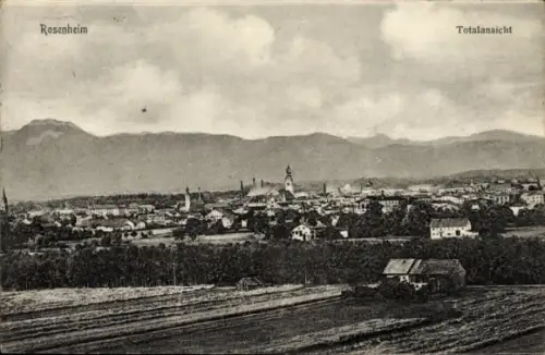 Ak Rosenheim Oberbayern,  Totalansicht, Stadtansicht, Berge im Hintergrund
