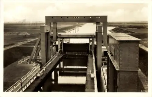 Ak Rothensee Magdeburg an der Elbe, Schiffshebewerk Rothensee, Verbindung Mittelkanal und Elbe, t