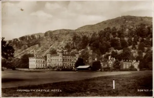 Ak Kenmore Schottland, Taymouth Castle, Taymouth Castle Hotel, Landschaft, Berg, 