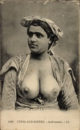 Ak Scènes et Types, Femme Arabe, Araberin, Barbusig, Erotik