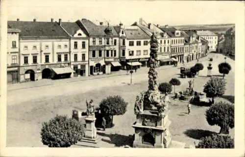 Ak Vyškov Wischau Südmähren, Masarykovo náměstí, Statuen, Geschäfte, Rote Kreuz, Feldpost