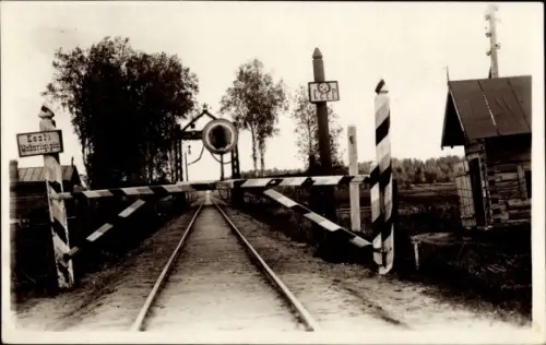 Ak Komarovka, Staatsgrenze zwischen Russland und Estland, Bahnschienen