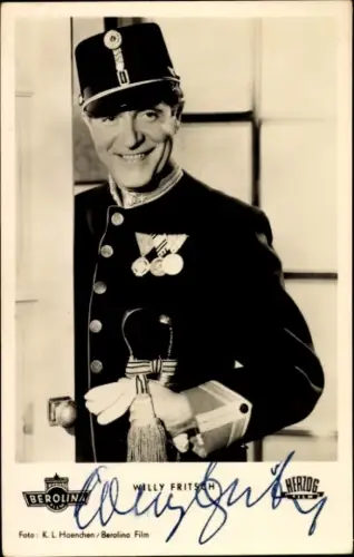 Ak Schauspieler Willy Fritsch in Mikosh rückt ein, Portrait, Autogramm