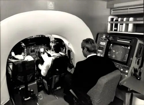 Foto Deutsches Passagierflugzeug, Lufthansa, Piloten