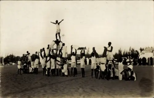 Foto Ak Tschad, Fest, Turnübungen, Pyramide