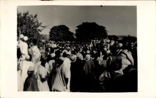 Ak Tschad, Dorfbewohner, Versammlung