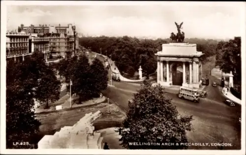 Ak London England, Wellington Arch, Piccadilly