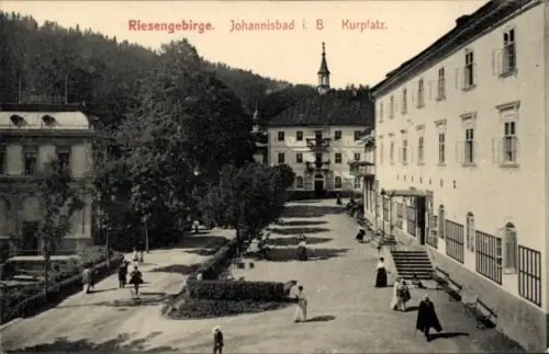 Ak Janské Lázně Johannisbad Riesengebirge Region Königgrätz, Kurplatz
