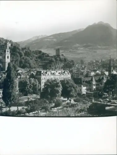 Foto Meran Merano Südtirol, Gesamtansicht