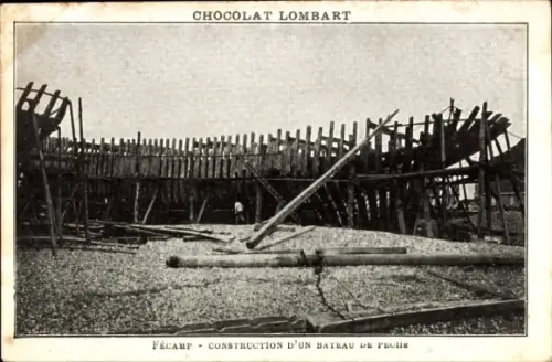 CPA Fécamp Seine Maritime, construction d'un bateau de pêche