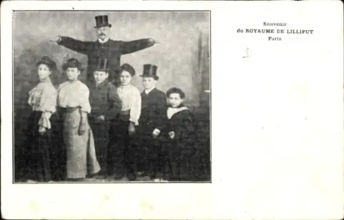 Ak Paris, Le Royaume de Liliput, Liliputaner, Gruppenfoto