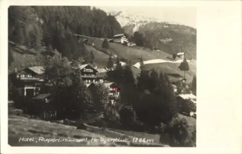 Ak Heiligenblut am Großglockner in Kärnten, Hotel Rupertihäuser, Berglandschaft, 1288m, Schwarz-W